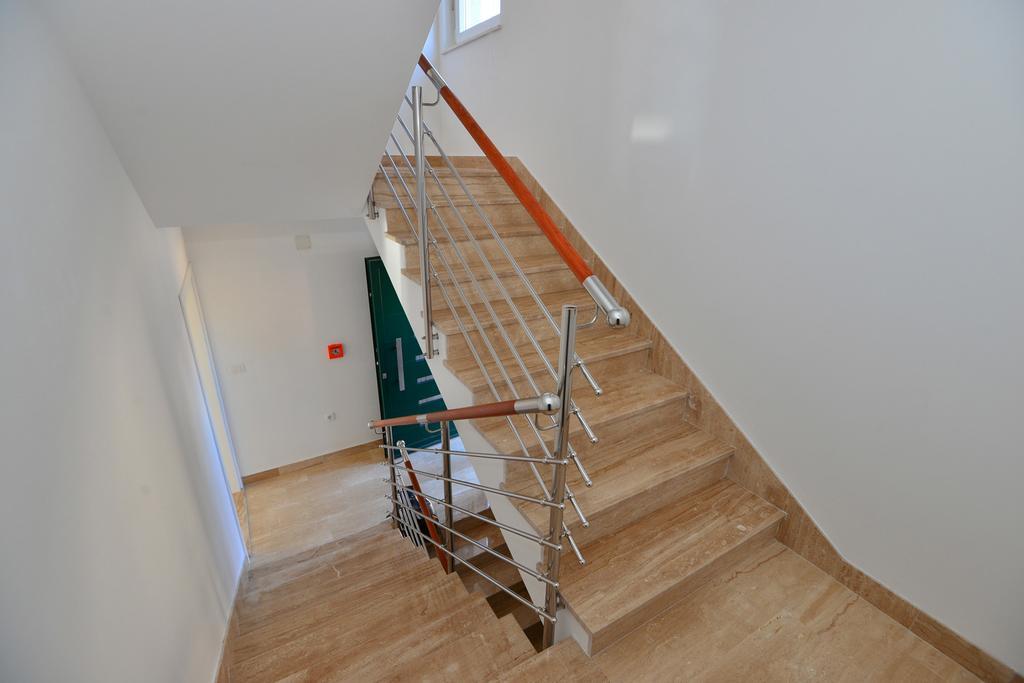 Apartments Villa Coratina 特罗吉尔 外观 照片